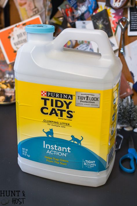 Turn your empty kitty litter jugs into cute storage buckets. Upcycling empty containers for inexpensive DIY organizing is quick and easy! Kitty Litter Jug Repurpose, Plastic Litter Containers, Upcycle Cat Litter Container, Repurpose Cat Litter Jugs, Kitty Litter Container Reuse, Tidy Cats Container Ideas, Cat Litter Container Ideas, Recycle Litter Containers, Litter Container Repurpose