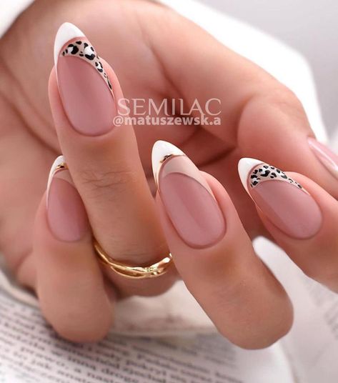 Grafic Nails Design, New French Tip Nail Designs, Sunflower Nails, French Tip Nail Designs, Leopard Nails, Almond Acrylic Nails, Tip Nails, Oval Nails, Classy Nails