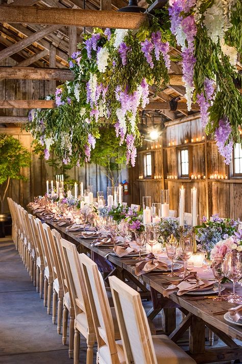 Tangled Wedding, Wisteria Wedding, Small Wedding Ideas, Rustic Wedding Decorations, Flowers Hanging, Lilac Wedding, Salou, Hanging Flowers, Long Table