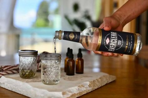 New CBD Recipe: The Best CBD Tincture with Everclear (Photos and Tutorial) - Wake and Bake Sleep Tincture Recipes, Thc Tincture Recipes, Tincture Recipes, Tinctures Recipes, Wake And Bake, Health Ideas, Dropper Bottles, Budget Friendly Recipes, Puff And Pass