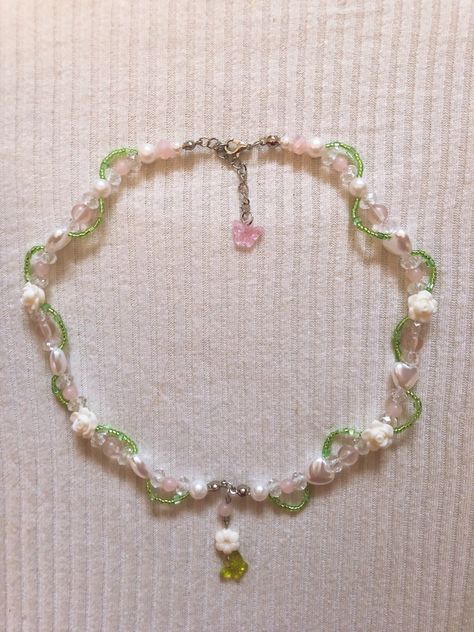 Aesthetic Beads, Diy Pearl Necklace, Kalung Manik-manik, Pink Bead Necklace, Anting Manik, Coquette Fashion, Gelang Manik-manik, Cray Cray, Wire Wrapped Jewelry Diy