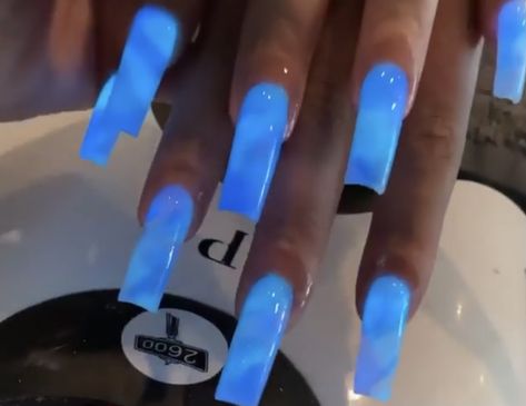 Blue Glow In The Dark Nails Acrylic, Glow In The Dark Blue Nails, Glow In The Dark Acrylic Nails Ideas, Glow In The Dark French Tip Nails, Blue Glow In The Dark Nails, Christmas Nails Acrylic Square, Neon Glow Nails, Glow In The Dark Nails Acrylic, Neutral Christmas Nails