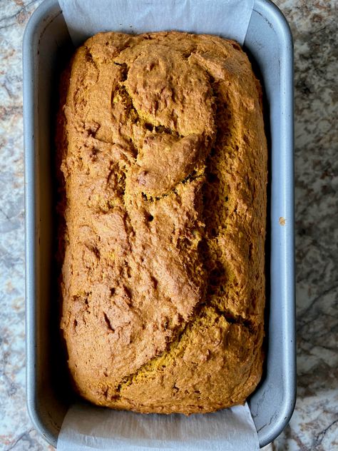 Sourdough Pumpkin Bread - Everyday Homemade Smitten Kitchen Zucchini, Zucchini Breads, Smitten Kitchen Recipes, Moist Zucchini Bread, Vegan Banana Pancakes, Cinnamon Banana Bread, Zucchini Bread Recipe, Summer Baking, Zucchini Bread Recipes