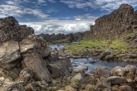 The Mid-Atlantic Ridge Mid Atlantic Ridge, Monte Everest, Continental Drift, Thingvellir National Park, Rift Valley, Beautiful Sights, Beautiful Mountains, Atlantic Ocean, The Atlantic