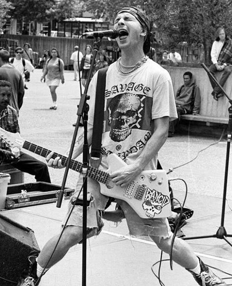 Tim Armstrong | Operation Ivy Hardcore Outfits, Guitarist Photography, Operation Ivy, Tim Armstrong, Punk 90s, Berkeley Square, Ska Punk, Punk Culture, Dope Music