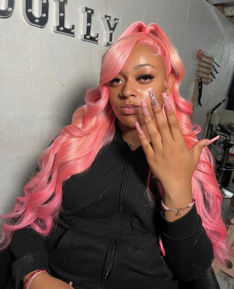 Pink Hair Half Up Half Down, Frontal Hairstyles Color, Pink Wig Half Up Half Down, Pink Wig Birthday Outfits, Pink Wig Hairstyles For Black Women, Pink Half Up Half Down, Pink Wig Hairstyles, Pink Wig Install, Hair Tease