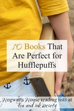 Hufflepuff Things To Say, Vintage Hufflepuff, Hufflepuff Room, Intelligent Books, Classe Harry Potter, Hufflepuff Aesthetic, Hufflepuff Pride, Classic Novels, Images Harry Potter