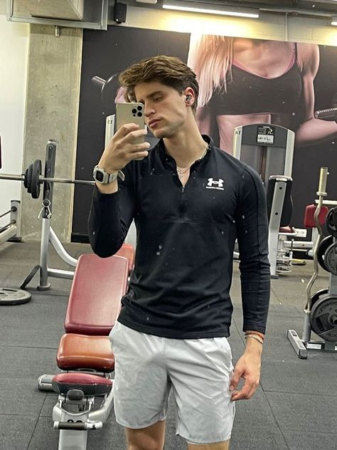 Guys In Sweatpants, Emilio And Ivan Martinez, Ivan Martinez, Emilio Martinez, Martinez Twins, Outfit Hombre, Outfit Gym, Tom Holland Imagines, Gym Fits