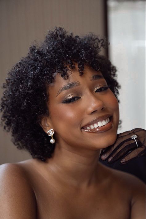 Elegant makeup for night out date night natural hairstyle Wedding Guest Black Hairstyles, Makeup For Night Out, Elegant Natural Hairstyles, Luxury Photoshoot, Everything About Him, Future Hairstyles, Why I Love Him, Natural Hairstyle, School Hairstyles