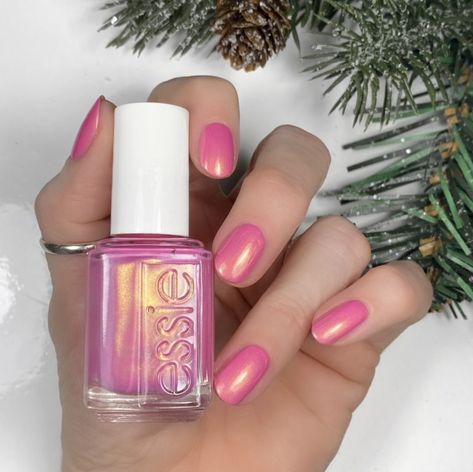 Essie Nail Polish Colors, Cute Nail Polish, Pretty Nail Polish, Nail Polish Brands, Essie Nail Polish, Nagel Inspo, Essie Nail, Funky Nails, Chic Nails