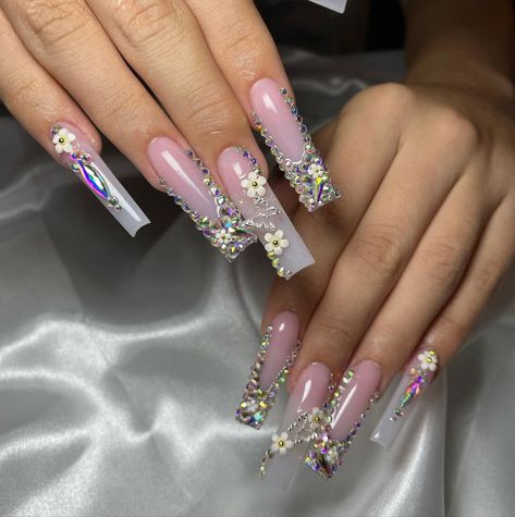 Birthday nail inspo 💕 . . . Products used: @vbeautypure Prettiest pink Soft touch Crystal clear Nonwipe topcoat . . #creativeclawz… | Instagram Nail Art Tattoo, Diamond Nail Art, Purple Acrylic Nails, Purple Nail Designs, Manicure Diy, Coffin Press On Nails, Glam Nails, Nail Length, Stick On Nails