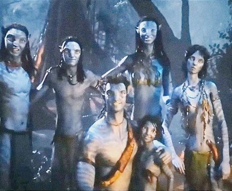 Avatar The Way Of Water Family Photo, Avatar The Way Of Water Sully Family, Avatar Twow Aesthetic, Neteyam Wallpaper Avatar, Avatar Neteyam Wallpaper, Neteyam Sully Avatar, Avatar Family Tree, Avatar Kiri, Avatar Neteyam