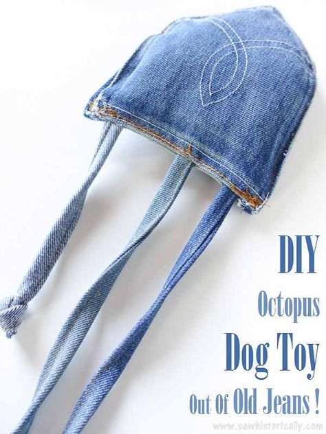 Make a cute DIY octopus dog toy with jeans pockets! Homemade Dog Toys, Dogs Diy Projects, Diy Pet Toys, Diy Dog Toys, Diy Cat Toys, Denim Dog, Sewing Tutorials Free, Dog Crafts, Denim Crafts