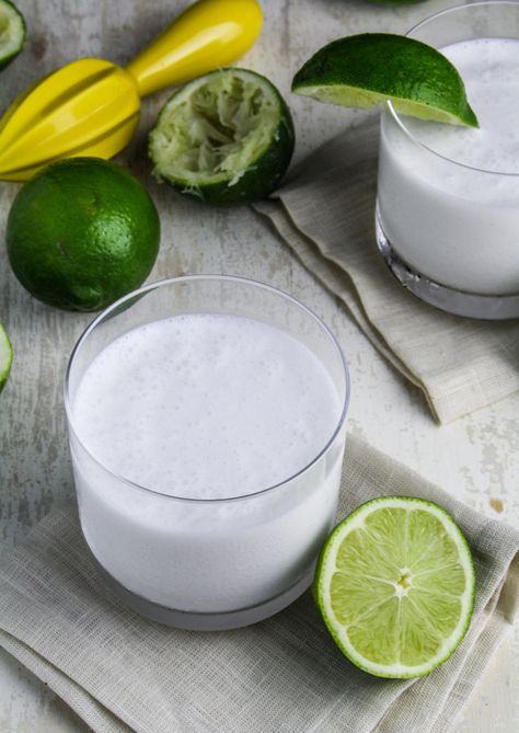 Colombian Limonada de Coco {Katie at the Kitchen Door} Colombian Dishes, Colombian Recipes, Colombian Cuisine, Lime Drinks, Dominican Food, Colombian Food, Filipino Desserts, Smitten Kitchen, Cuban Recipes