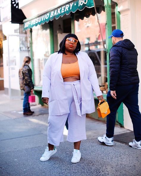 Spring Weekend Outfit, Plus Size Street Style, Colorful Outfits, Orange Outfit, Wear Crop Top, Closet Inspiration, Boy Meets, Clothing Inspiration, Nyc Fashion