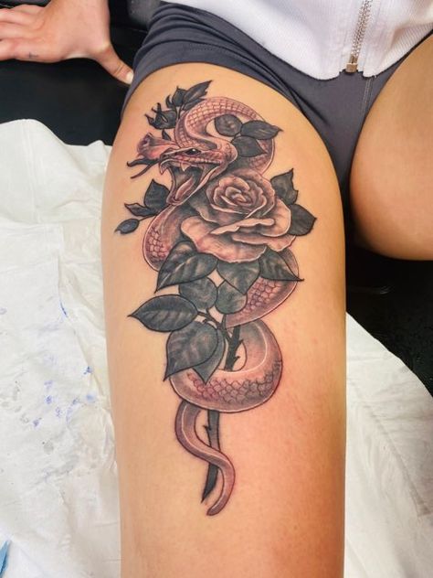 Snake And Rose Tattoo Thigh, Snake Around Rose Tattoo, Cobra And Rose Tattoo, Tattoo Ideas Snake Rose, Hip Tattoos Women Snake, Snake Tattoos For Women Leg, Snake Tattoos Thighs, Snake And Rose Tattoo Design, Snake Wrapped Around Leg Tattoo