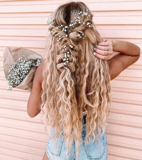 Forest Hairstyles, Enchanted Forest Hairstyles, Half Pony Hairstyles, Mermaid Braids, Half Pony, Popular On Instagram, Wonder Forest, Spring Haircuts, Boho Bridal Hair