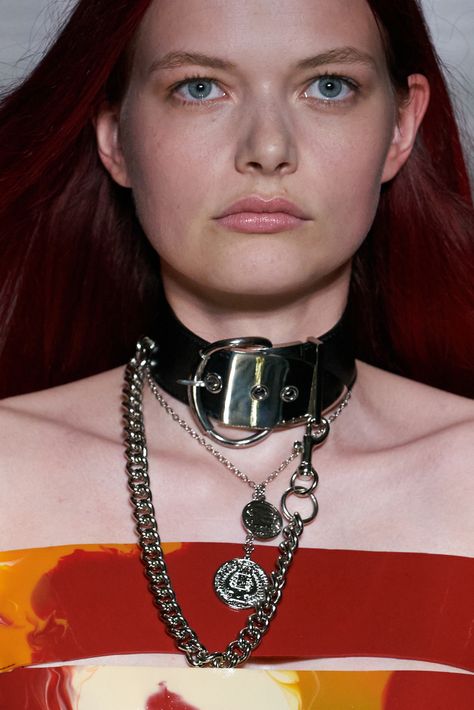 Paco Rabanne Spring 2023 Fashion Show Details Fashion Show | The Impression Spring 2023 Fashion Show, Jewelry 2023, Spring Accessories, 2023 Fashion, Spring 2023, Paco Rabanne, Summer 2023, Fashion Details, Neck Tie