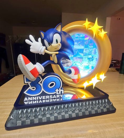 Sonic Merch, Retro Room Ideas, Sonic Figures, Hedgehog Birthday, Pretty Pens, Retro Room, Video Game Development, Sonic Funny, Sonic 3