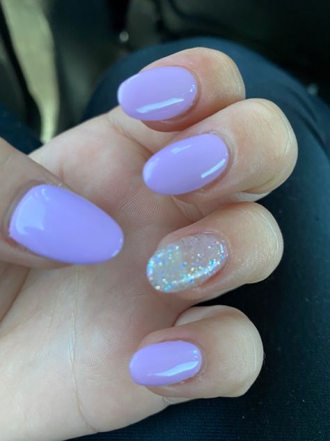 Purple Nails Round Shape, Lavender And Hot Pink Nails, Purple And Silver Gel Nails, Light Purple With Glitter Nails, Purple Nails Silver Glitter, Purple And White Glitter Nails, Concert Nails Ideas Short, White And Purple Nails Short, Nails To Go With Purple Prom Dress