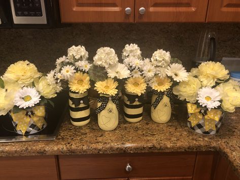 Bee Theme Gender Reveal Party Centerpieces, What Will It Bee Gender Reveal Centerpieces, What Will It Bee Gender Reveal Decor, Bee Centerpiece Ideas, Bumblebee Gender Reveal, Bee Brunch, Gender Reveal Decorations Diy, Bee Baby Shower Centerpieces, Bee Craft Ideas