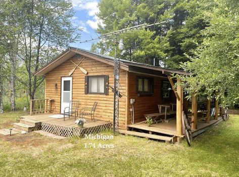 c.1945 Michigan Upper Peninsula Waterfront Cabin for Sale on 1.74 Acres Under $100K - Old Houses Under $100K Deep Creek Lake Maryland, Michigan Upper Peninsula, Waterfront Cabins, Deep Creek Lake, Cabins For Sale, Old Houses For Sale, Bungalows For Sale, Starter Home, Upper Peninsula