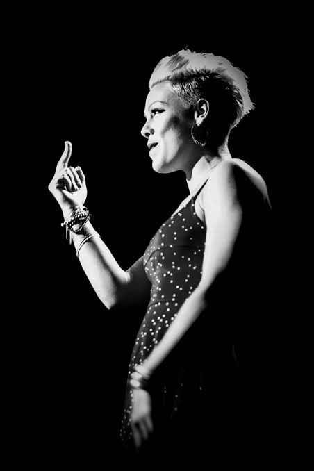 Alecia Moore, Alecia Beth Moore, Pink Singer, Francis Chan, Writer Inspiration, Makeup Brush Organization, Pink Quotes, Badass Women, Music Is Life