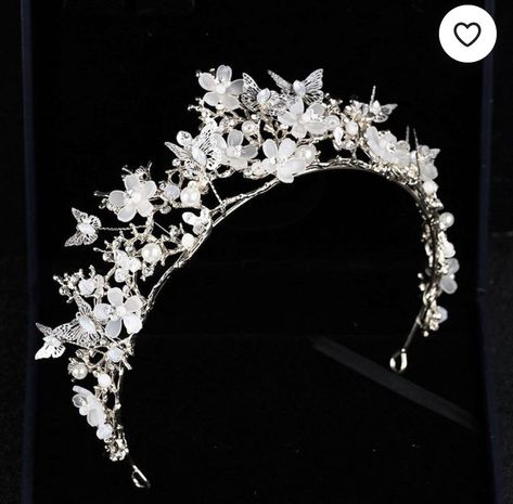 Princess Crown Aesthetic, Pearl Tiara Wedding, Butterfly Crown, Crown Aesthetic, Pearl Tiara, Beautiful Tiaras, Gold Tiara, Rhinestone Crown, Princess Crown