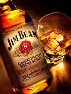 #jimbeam Whiskey Brands, Best Bourbons, Kentucky Straight Bourbon Whiskey, Captain Morgan, American Whiskey, Whiskey Drinks, Alcohol Bottles, Cigars And Whiskey, Scotch Whiskey