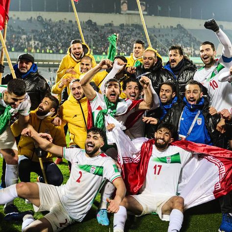 Iran have qualified for the 2022 World Cup Look how much it means! Iran Fifa, Iran World Cup, Iran National Football Team, Iran Soccer, Iran Football, 2022 World Cup, Team Wallpaper, Association Football, National Football Teams