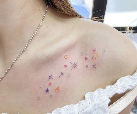 Sparkle Tattoo, Kpop Tattoos, Tato Jari, Cool Nature, Handpoke Tattoo, Парные Тату, Cute Little Tattoos, Cute Tiny Tattoos, Tatuaje A Color