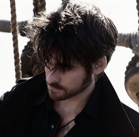 Ouat Killian Jones, Colin Donoghue, Captain Hook Ouat, Hook Ouat, Killian Hook, Queen Of Dragons, Fictional Character Crush, Colin O Donoghue, 남자 몸