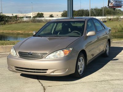 Toyota Camry Le, Toyota Camry, Car Door, Dream Cars, Toyota, Doors, Cars, Gold