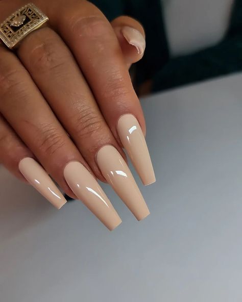 Ongles Beiges, Beige Nails Design, Posh Nails, Simple Fall Nails, Nail Art Gel, Beige Nails, Dope Nail Designs, Beautiful Nail Designs, Luxury Nails