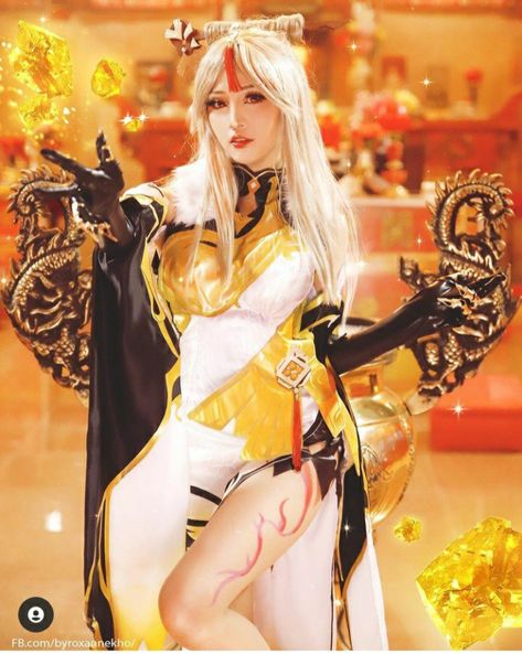 Ningguang Cosplay, Genshin Cosplayers, Genshin Impact Ningguang, Genshin Cosplays, Genshin Cosplay, Genshin Characters, Art Rules, Merry Christmas Everyone, Promotional Video