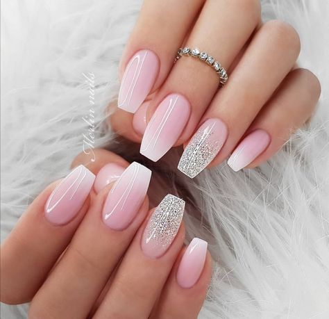 Nails Bride, Nail Pink, Emerald Nails, Opal Nails, Unghie Sfumate, Light Pink Nails, Pink Ombre Nails, Valentine Nails, Ombre Acrylic Nails