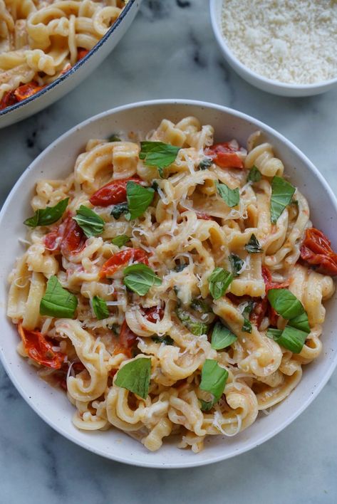 Cherry Tomato Pasta, Perfect Pasta, Cherry Tomato, Dried Cherries, Grain Foods, Tomato Pasta, Parmigiano Reggiano, Easy Pasta Recipes, Sun Dried