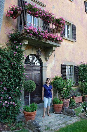 Bramasole (Cortona, Italy): Address, Point of Interest & Landmark ... Bramasole Tuscany, Cortona Italy, Local House, English Country Cottages, Toscana Italia, Best Of Italy, Under The Tuscan Sun, Scenic Photos, Italy Holidays