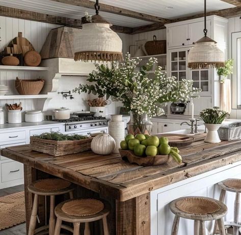 Italian Country Style, English Country Kitchen, Makeover Kitchen, Cabinets Makeover, Wallpaper Kitchen, Kitchen Aesthetic, Kitchen Organisation, Appliances Kitchen, Aesthetic Kitchen