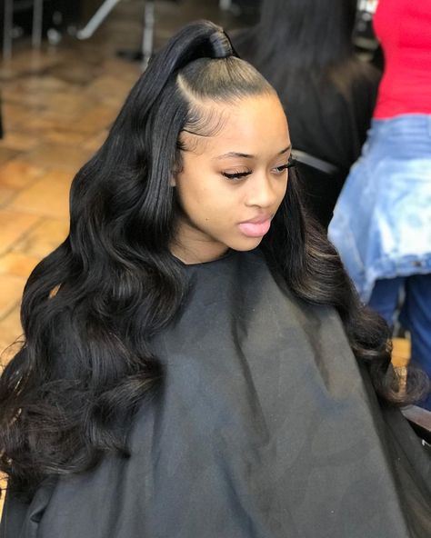 walk by faith.🙏🏽 on Instagram: “Half up half down quick weave ! 💙  No glue in the ponytail just glue in the back ❕  #prettyhairboss  #prettyhairbosssilkeningmist  Edge…” Classic Chignon, Black Prom Hairstyles, Girl Prom, Quick Weave Hairstyles, Tight Curls, Celebrity Hair Stylist, Hair Laid, Black Hairstyles, Cornrow