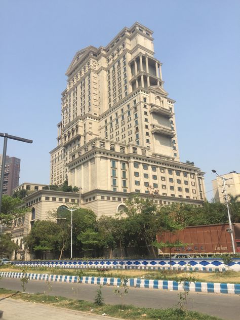 Hey, i m here a new post of one of the most popular place or you can say tourist spot “THE ITC HOTEL IN KOLKATA Itc Hotels, Best Poses For Men, Tourist Spots, Tourist Places, West Bengal, Photography Skills, Poses For Men, New Post, Kolkata