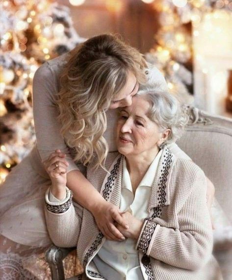 #traveling #travelinspo #wanderlust #travellife #vacationaesthetic #travelvision Photoshoot With Grandma, Grandma And Granddaughter Photoshoot, Grandmother Photoshoot, Grandmother Granddaughter Photography, Grandmother Photography, Grandparents Photography, Mother Daughter Photography Poses, Mother Daughter Poses, Generations Photography