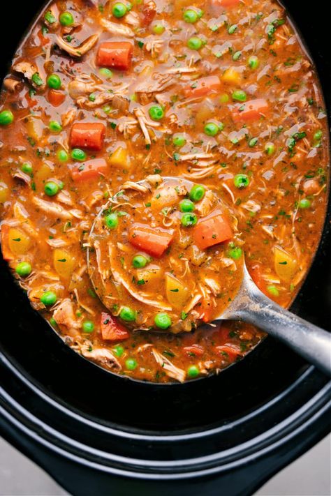 The Best Crockpot Chicken Stew Southern Style Chicken Stew, Crock Pot Soup Chicken, Chicken Stew Recipe Crockpot, Chicken Stew Crockpot, Southern Chicken Stew Recipe, Southern Chicken Stew, The Best Crockpot Chicken, Crockpot Chicken Stew, Easy Chicken Stew