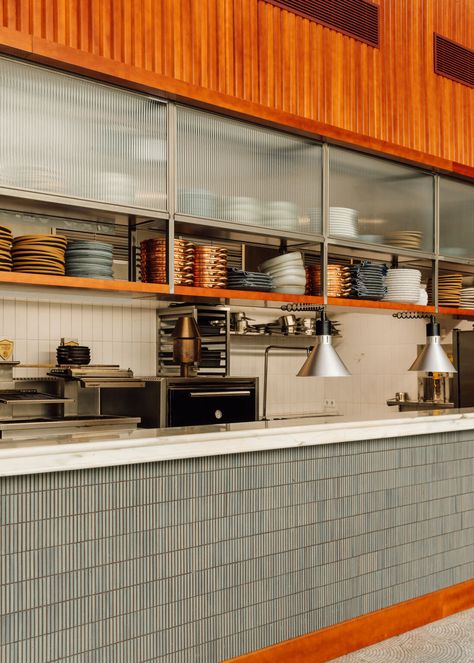 Rosamar: A Seafood Restaurant in Lisbon with Retro Seaside Style - Remodelista Kitchen Restaurant Design, Built In Booth, Open Kitchen Restaurant, Kitchen Pass, Seafood Grill, Seafood Restaurants, Seaside Style, Lake Cabin, Oyster Bar