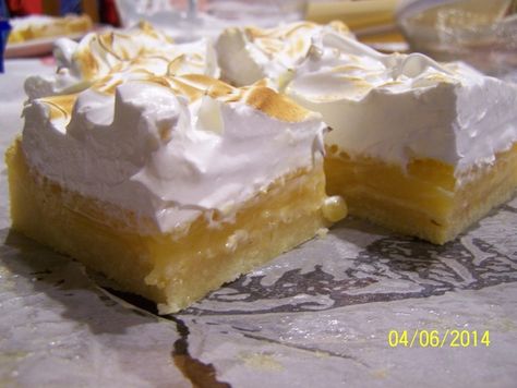 Picture Slab Cake, Slice Recipe, Make A Cake, Barn Dance, Lemon Filling, Slices Recipes, Lemon Rind, Lemon Slice, Lemon Meringue