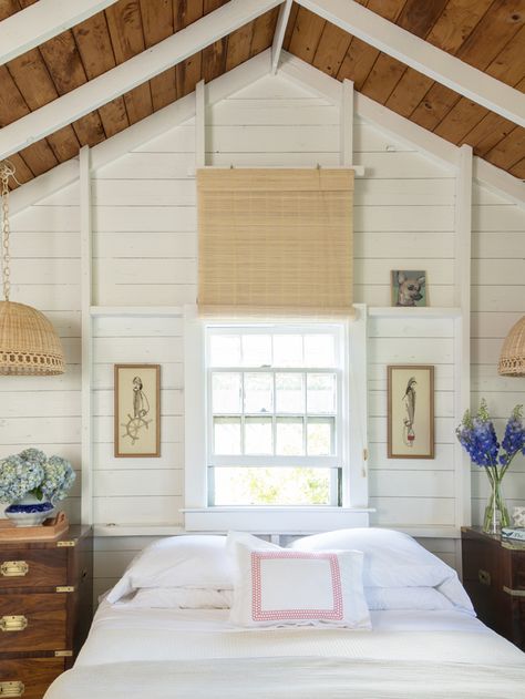 Nantucket House, Nantucket Cottage, Nantucket Summer, Nantucket Home, House Beautiful Magazine, Nantucket Style, Maine Cottage, Seaside Cottage, Cottage Bedroom