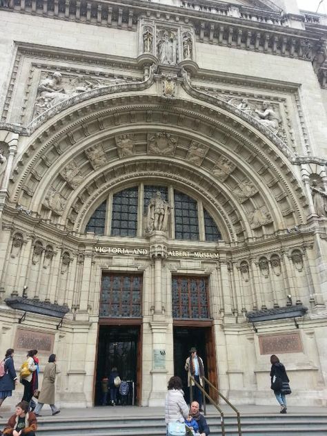 London Museums, London Calling, Visit London, London Love, Main Entrance, Victoria And Albert, Victoria And Albert Museum, London Travel, Art Galleries