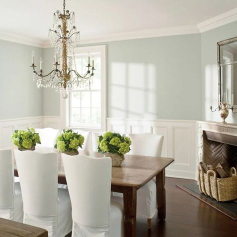 What's Not To Love About Green Wall Paint? | Family Handyman Popular Grey Paint Colors, Benjamin Moore Green, Repose Gray Sherwin Williams, Green Painted Walls, Color Combinations Paint, Farmhouse Paint Colors, Colored Ceiling, Green Paint Colors, Ideas Hogar