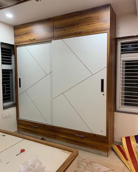 अलमारी डिजाइन, बेडरूम डिजाइन, Sliding Wardrobe Design, Wardrobe Laminate Design, Sliding Door Wardrobe Designs, Wall Wardrobe Design, Wardrobe Design Modern, Color Bedroom, Modern Cupboard