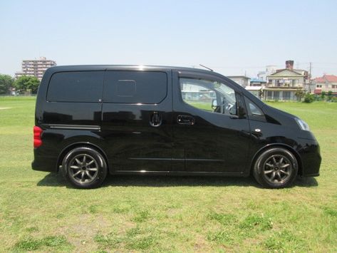 Nissan Nv200 Modified, Nissan Nv, Nissan Nv200, Nissan Cars, Innovative Ideas, Storage Diy, Decal Design, My Dream Car, Mini Van